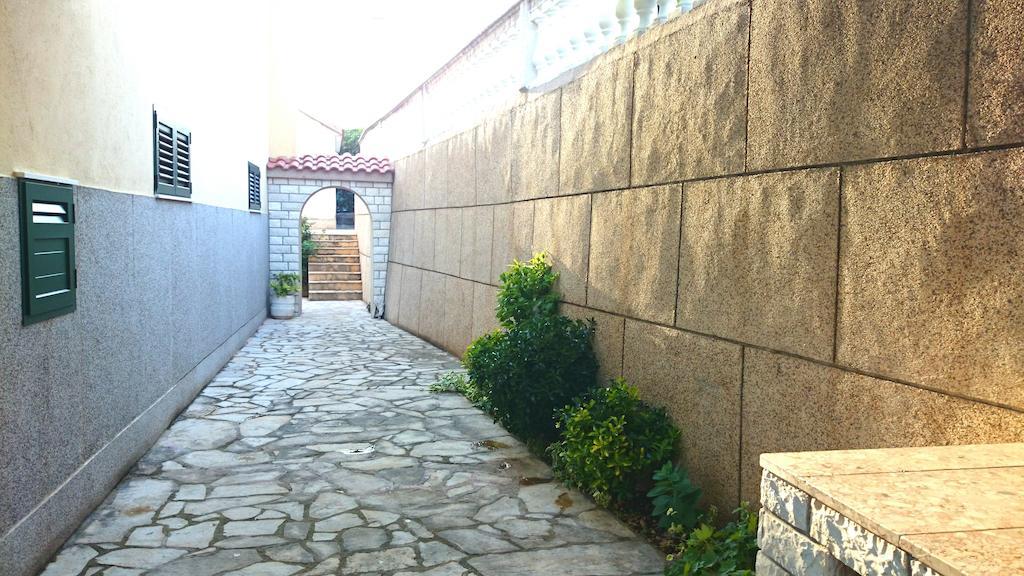 מרינה Apartments Racetin חדר תמונה