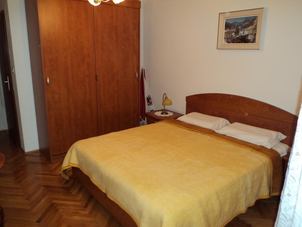מרינה Apartments Racetin חדר תמונה