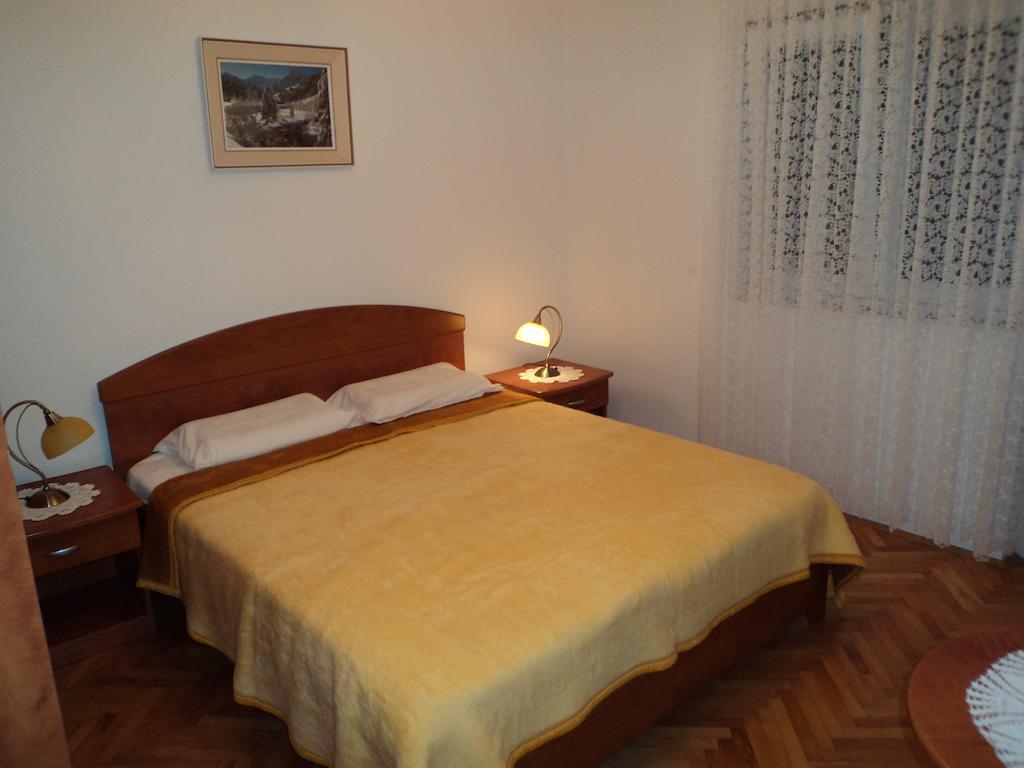 מרינה Apartments Racetin חדר תמונה
