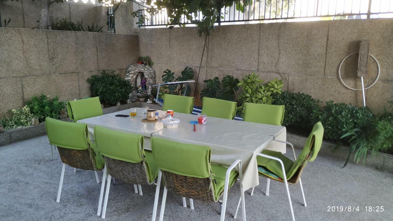 מרינה Apartments Racetin מראה חיצוני תמונה